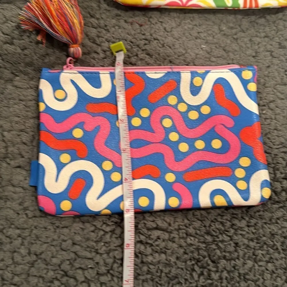 Ipsy Bagd Makeuo Cosmetic Zip Bag